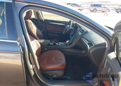 2016 Ford Fusion Se z USA, uszkodzony, nr VIN 3FA6P0HD8GR301807